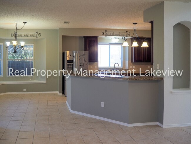 Building Photo - 7500 Waterside Pl