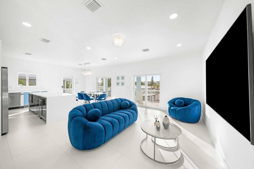 Building Photo - 387 82nd St