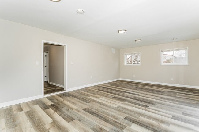 Building Photo - 13341 Herbert Ave