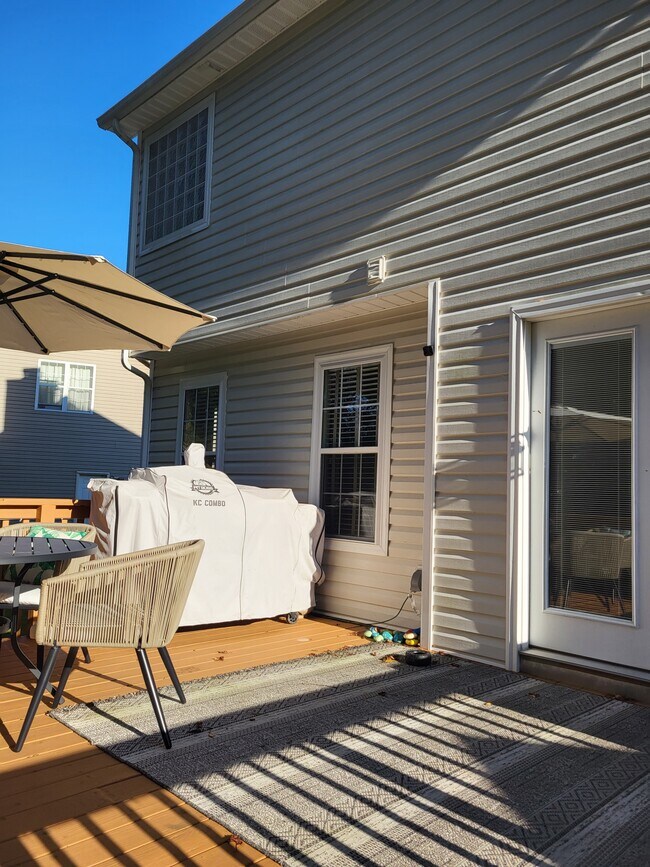 Building Photo - 220 Newport Drive