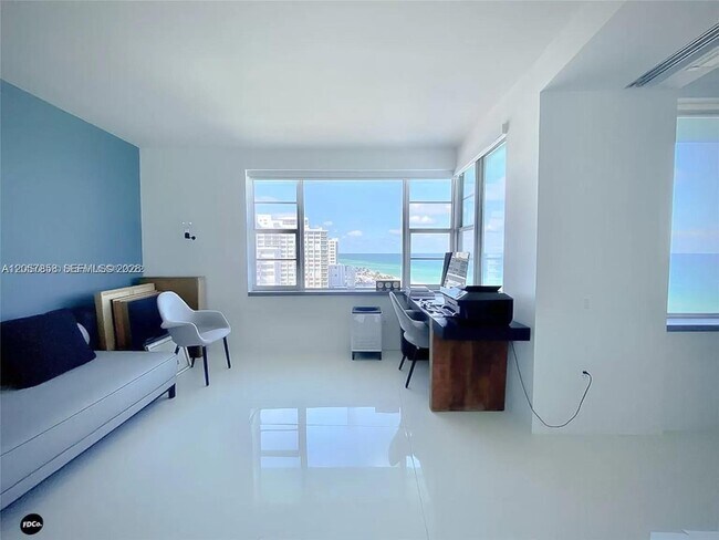 Building Photo - 5255 Collins Ave