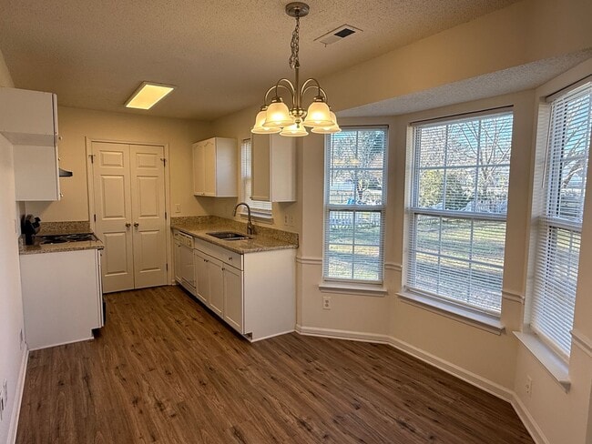 Building Photo - 12631 Cumberland Crest Dr