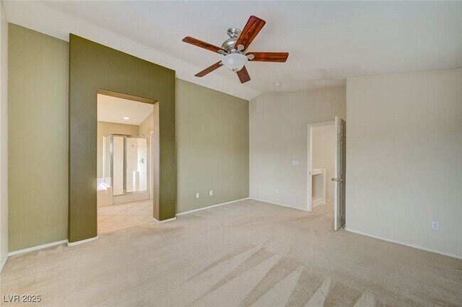 Building Photo - 9408 Santana Siesta Ave