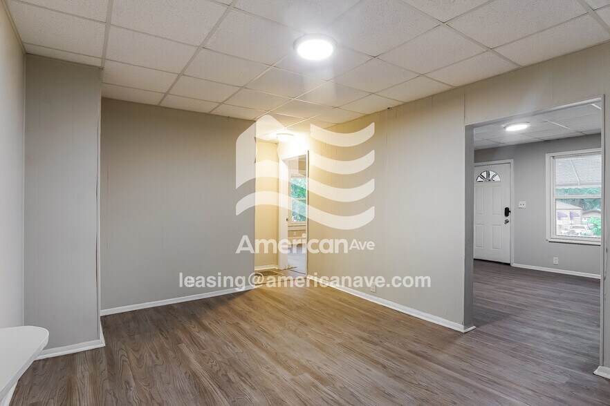 Building Photo - 5412 Ave J