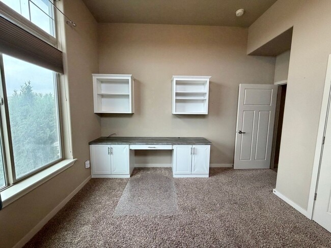 Building Photo - 3909 W 48th Ave