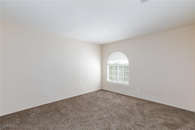 Building Photo - 7922 Lonette Ave