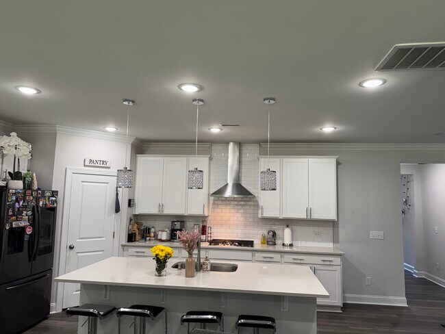 Building Photo - 6013 Balance Ct