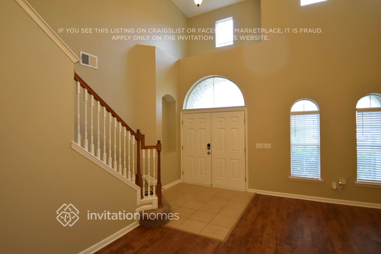 Building Photo - 218 Thornloe Dr