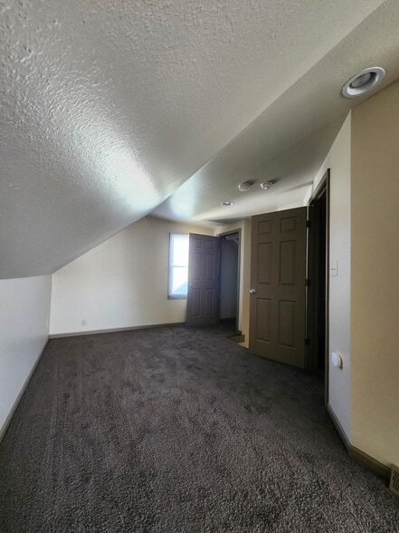 Building Photo - 4821 N 19th Pl