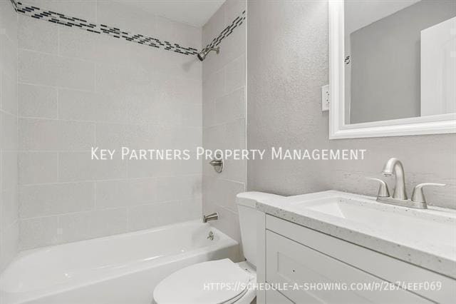 Building Photo - 7517 Rainbow Dr