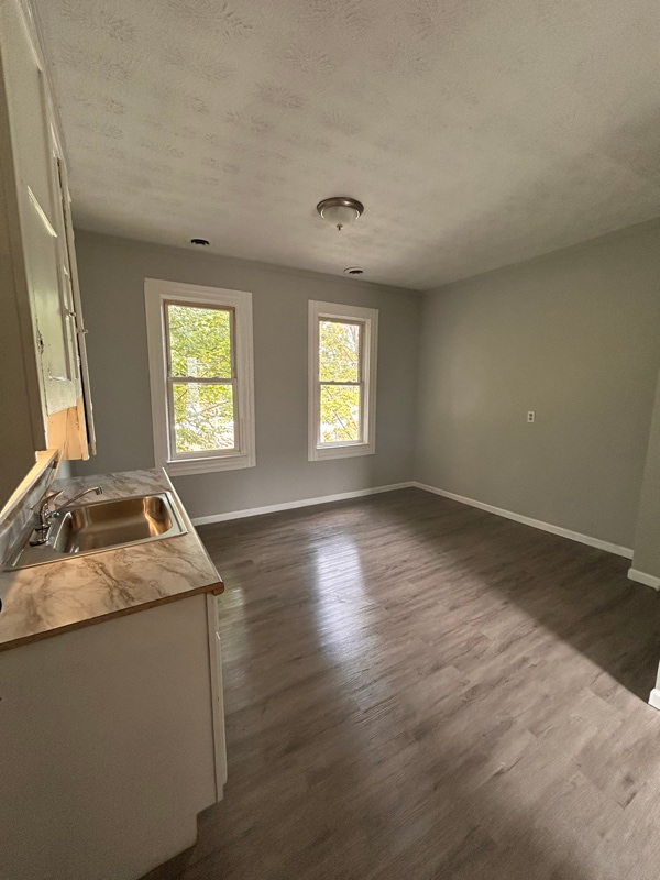 Building Photo - 3465 W 54th St