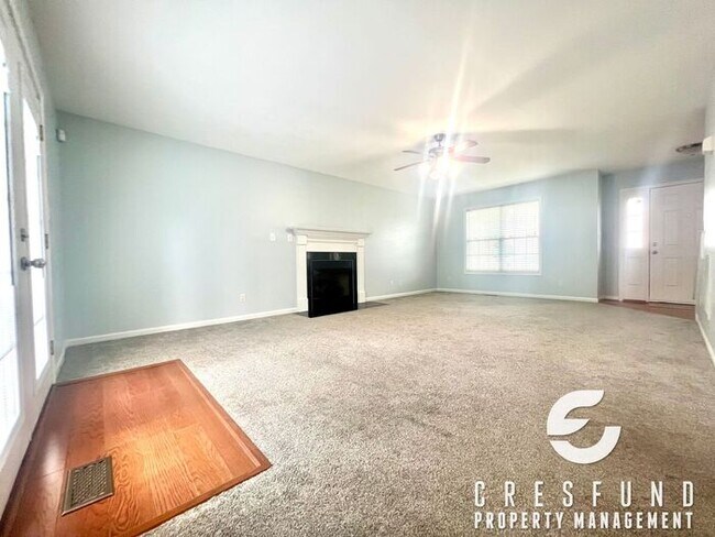 Building Photo - 3bedroom 2.5 Bath Home in Overhills Creek-...