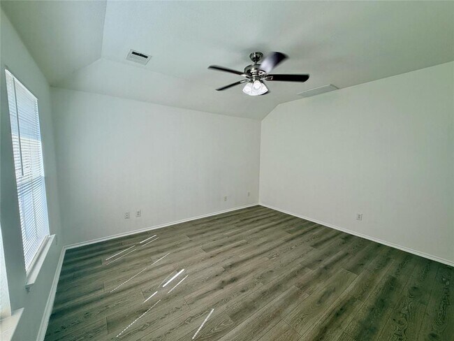 Building Photo - 1148 Shadow Creek Blvd