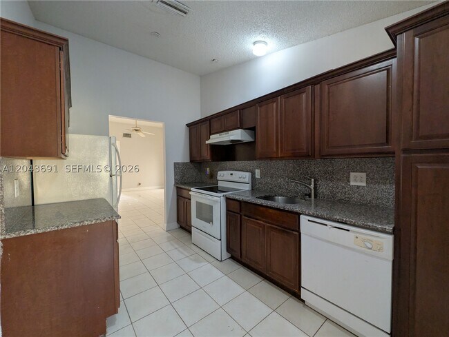 Building Photo - 7502 NW 33rd St