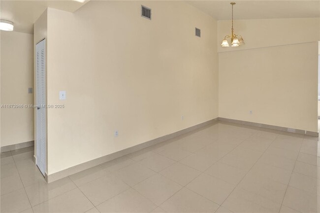 Building Photo - 6427 SW 132nd Ct Cir