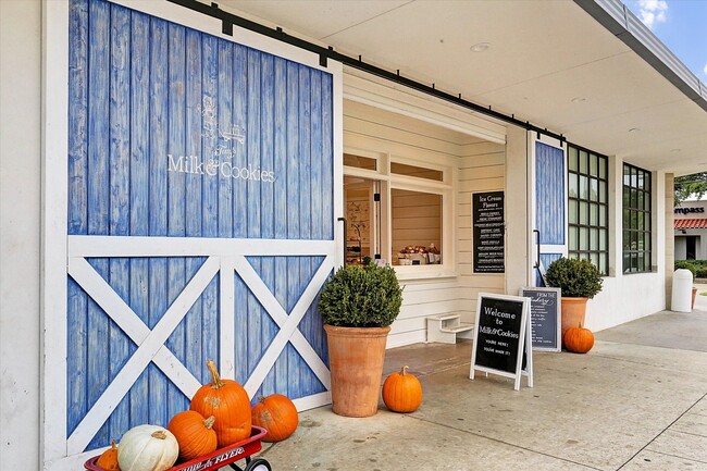 Building Photo - 3917 Tennyson St