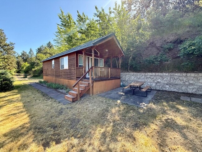 Building Photo - Fully Furnished Riverfront Cabin on the Clearwater River – Move-In Ready!