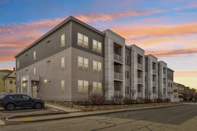 Building Photo - The Charles