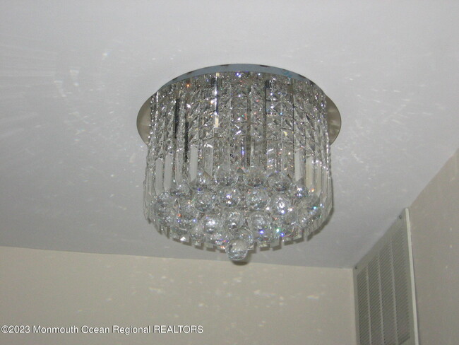 Building Photo - 1708 Ridgeview Ct