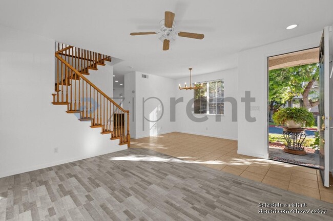 Building Photo - 554 Blue Cypress Way