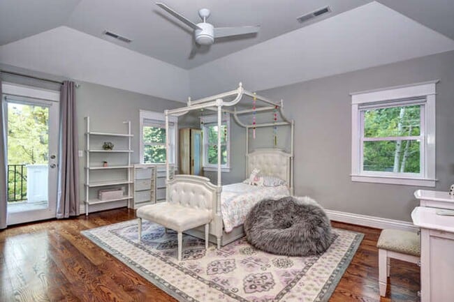 Building Photo - Beautiful Luxury Home Available in Boulder