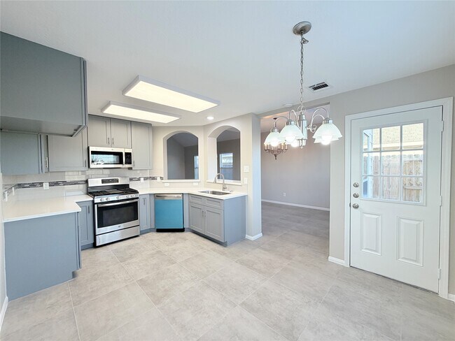 Building Photo - 5730 Landon Creek Ln