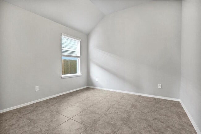 Building Photo - 229 Trailside Ln
