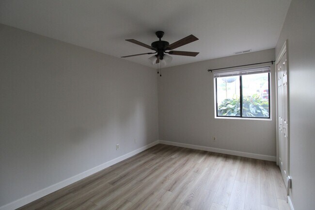 Building Photo - 1112 Blue Ridge Dr