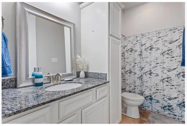 Building Photo - 3895 Jasmine Blvd