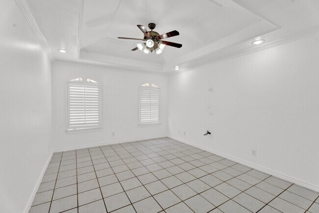 Building Photo - 3 Bed 3 Bath Home in the Laredo's Northside Primavera Subdivision! Available Now!
