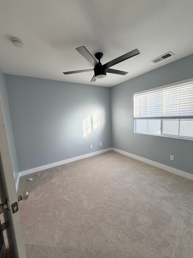 Building Photo - 1431 Trouville Ln