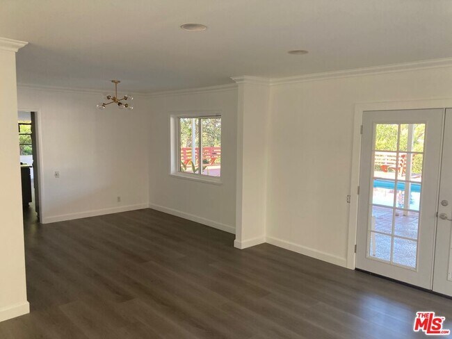 Building Photo - 3654 Green Vista Dr