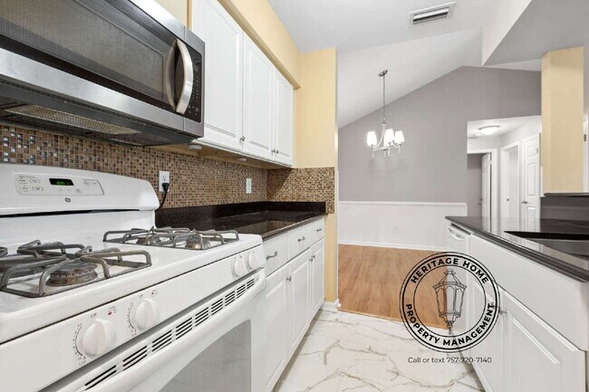 Building Photo - 12663 Daybreak Cir
