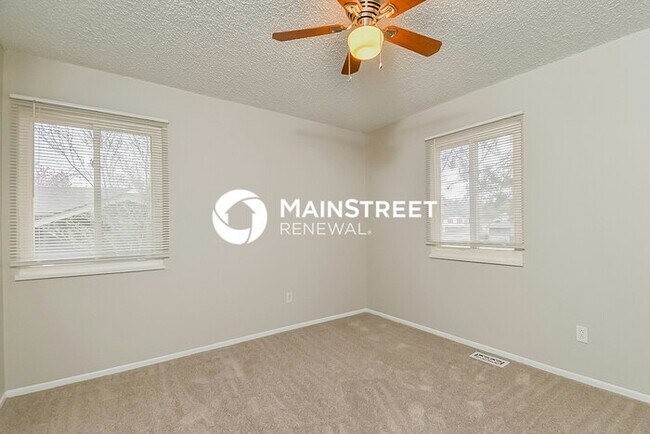 Building Photo - 3 Bedroom Pet-Friendly Home in Colorado Springs, CO with Main Street Renewal