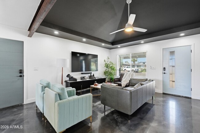 Building Photo - 2812 N 71st Pl