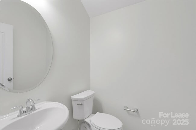 Building Photo - 3024 Kirkwall Ln