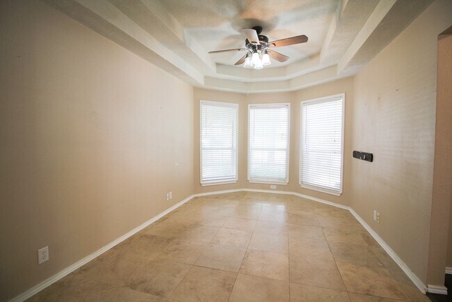 Building Photo - Beautiful home in Helotes. 3 Bedroom, 2 1/2 Bath Move In June 10th!