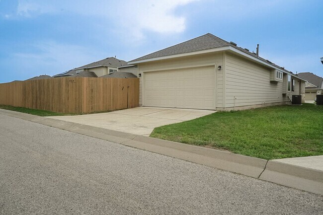 Building Photo - 237 Arabian Colt Dr