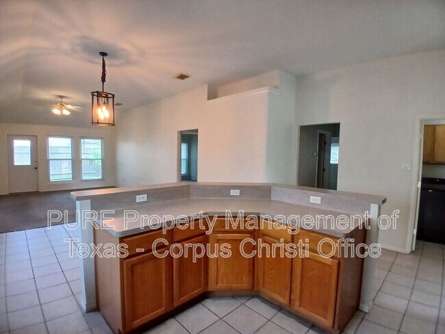 Building Photo - 7609 Cold Springs Dr
