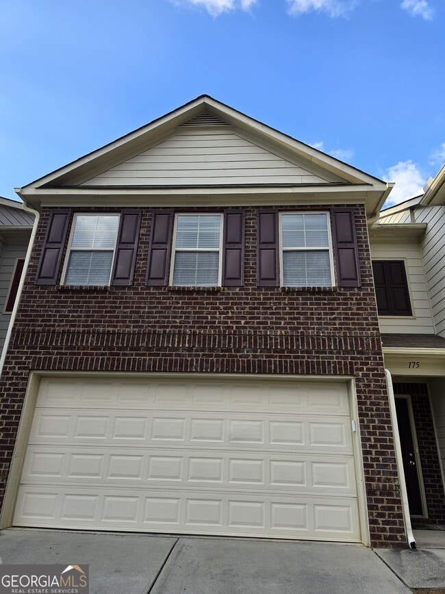 Building Photo - 175 Oakland Hills Way