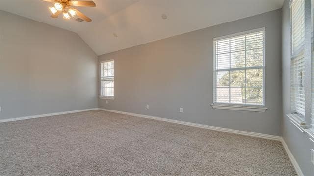 Building Photo - 4008 Kenwood Dr