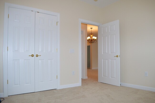 Building Photo - 210 Baines Ct