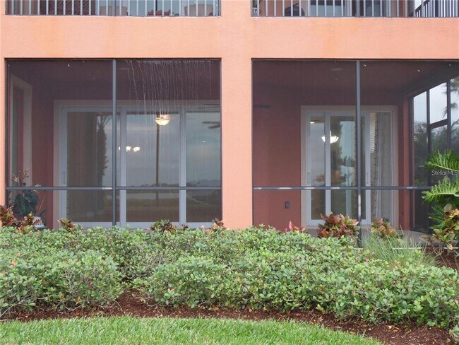 Building Photo - 1266 Riverscape St