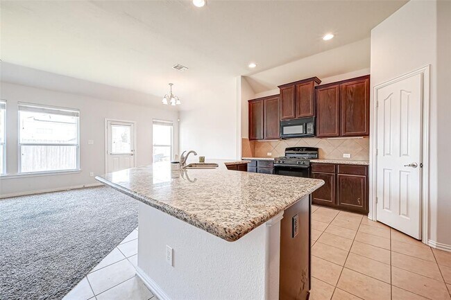Building Photo - 24602 Forest Canopy Dr