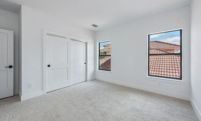 Building Photo - ** BRAND NEW CONSTRUCTION SINGLE FAMILY TW...