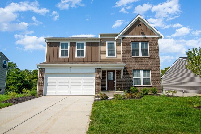Building Photo - 1392 Soaring Wy