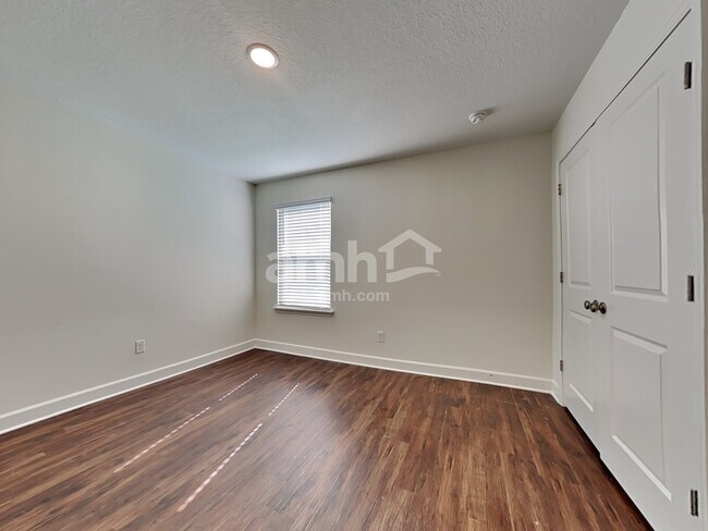 Building Photo - 12330 Paperbark Pl