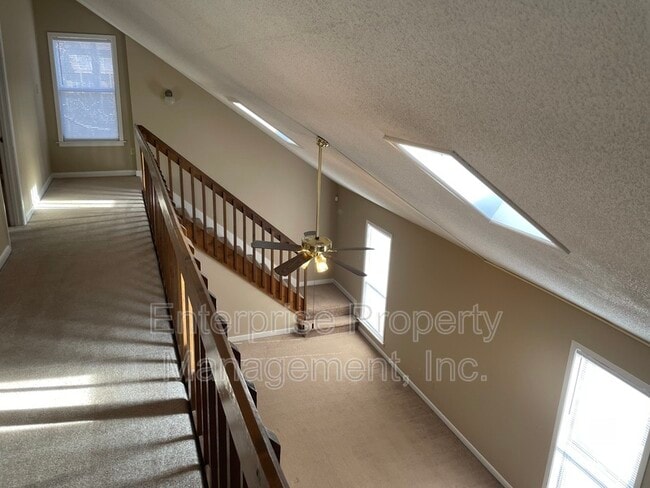 Building Photo - 384 Sherburne Cove