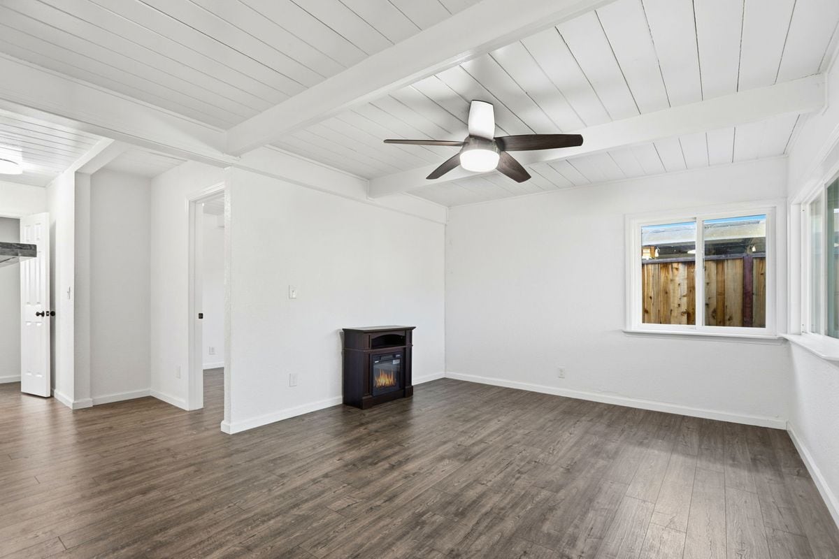 Building Photo - 10311 Ryan St