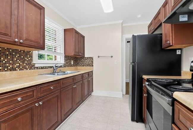 Building Photo - Well Maintained 2BD/1BA Brick Home in Charlotte, NC!